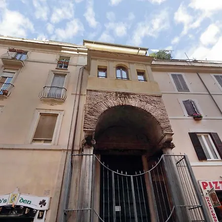 Monti Gallery House روما